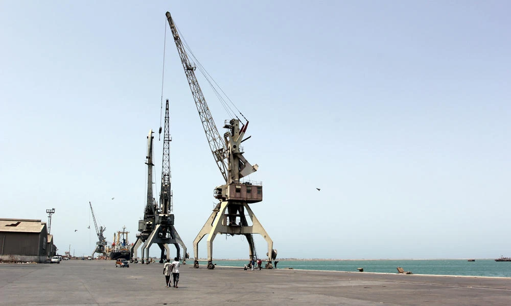 Cranes are pictured at the Red Sea port of Hodeidah, Yemen, on March 23, 2017. A two-year-old civil war has severely restricted the flow of food into the main Yemeni cargo ports of Hodeidah and Salif on the Red Sea, where all the large grain silos are located (REUTERS/Abduljabbar Zeyad)