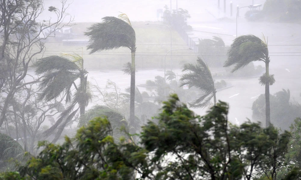 ’Monster’ cyclone Debbie batters northeast Australia