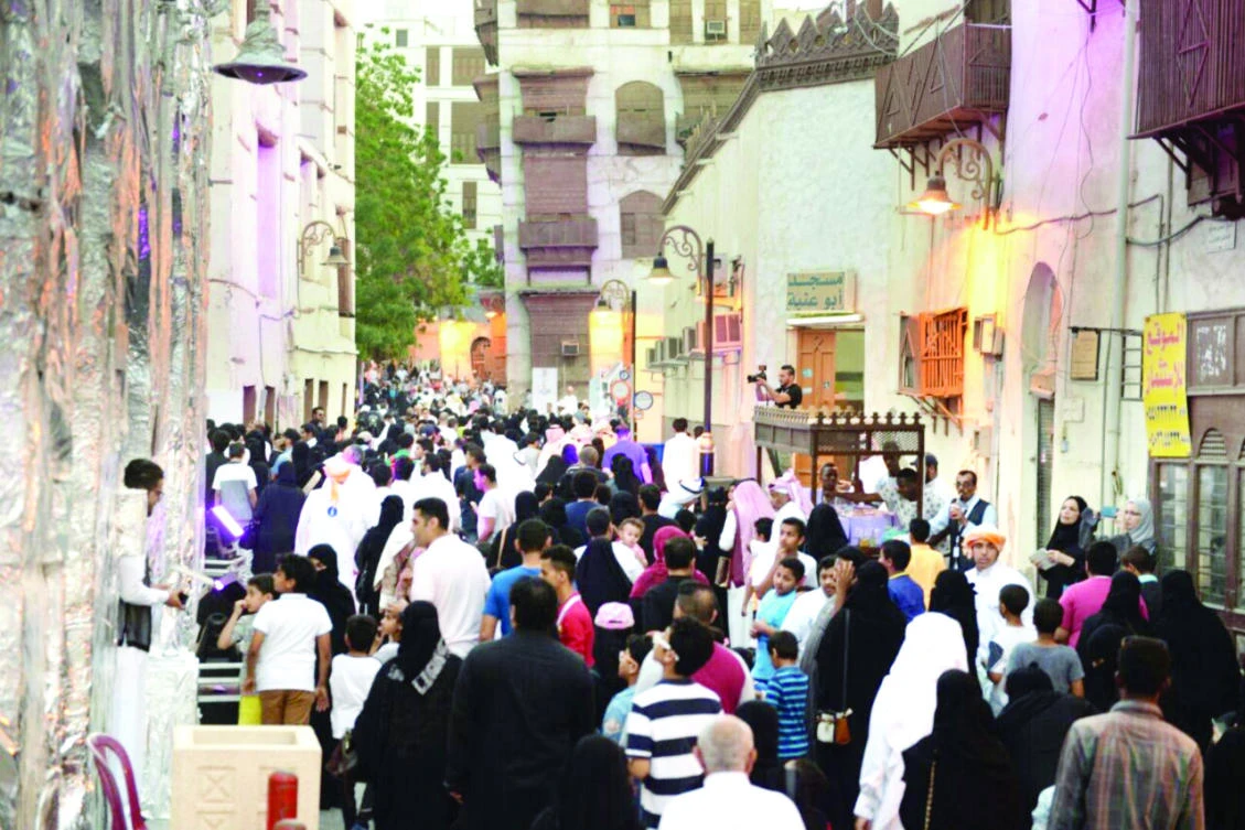 The Saudi Tourism Information and Research Center MAS recorded 130,582 visitors through Friday night, then an additional 13,000 on Saturday. (AN photo)