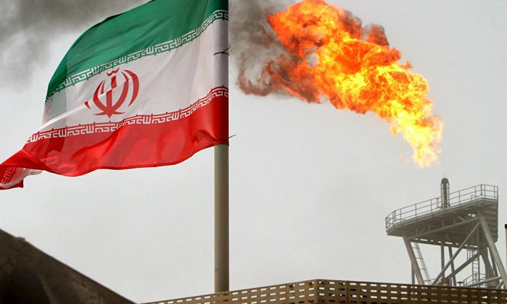Iran says it is not alarmed by India's threat to cut oil imports from Iran as a way of pressuring Tehran to award the Farzad B gas field to an Indian consortium. (Reuters file photo)