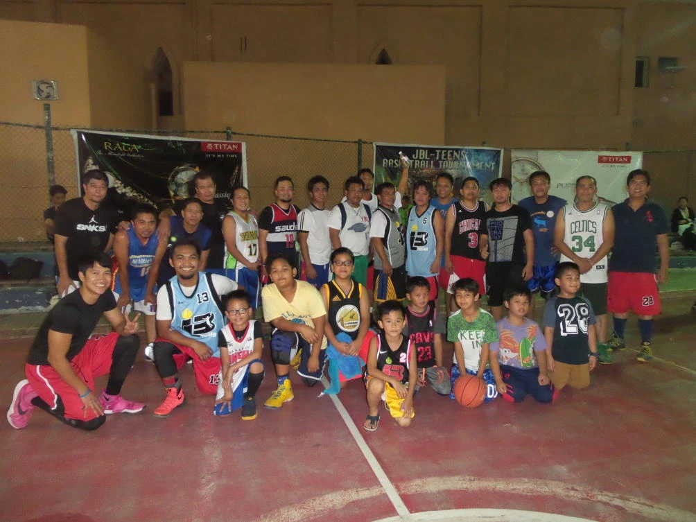 JBL Teens-Parents after their final tuneup game. (AN photos)
