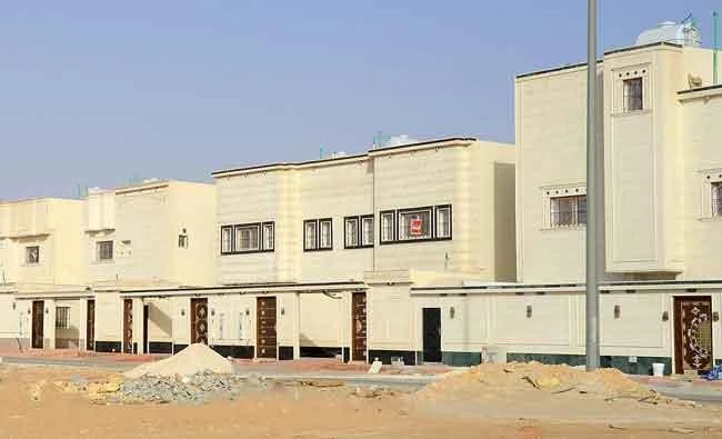 4.5 million workers are employed in the building and construction sector. (SPA)