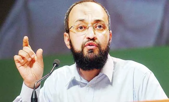 This file photo taken on April 14, 2007 shows Hani Ramadan, the director of the Islamic Center in Geneva, delivering a speech during the annual meeting of Muslims in France, in Le Bourget, north of Paris. (AFP)