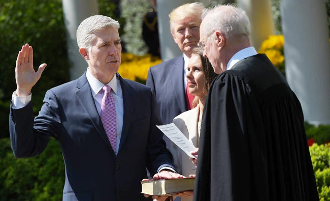 Gorsuch sworn into Supreme Court, vows to serve Constitution