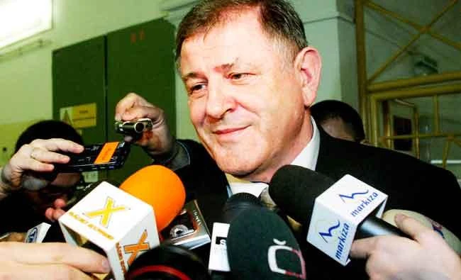 In this April 17, 2004 file photo, the then Slovak presidential candidate and former Prime Minister Vladimir Meciar speaks to the media after casting his vote during elections in downtown Bratislava, Slovakia. (AP)