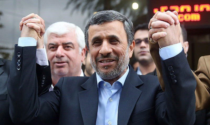 Ex-Iranian President Mahmoud Ahmadinejad reacts as he submits his name for registration as a candidate in Iran’s presidential election, in Tehran, Iran April 12, 2017. (REUTERS)