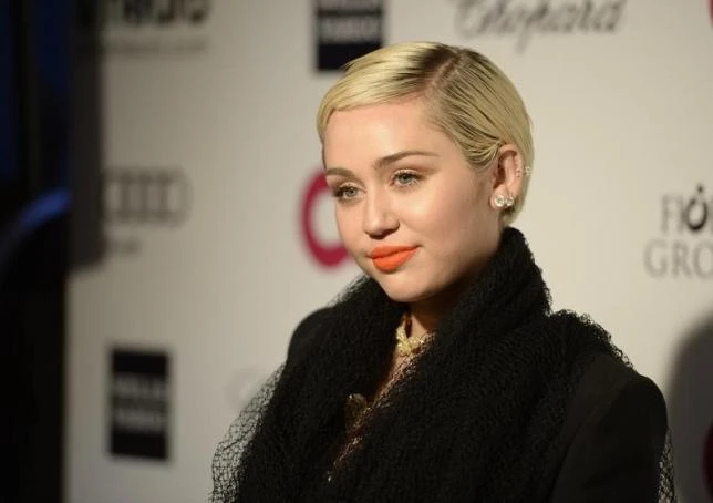 Miley Cyrus latest target in Hollywood photo hacking scandal