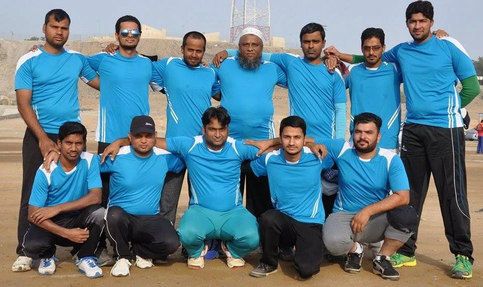 Azizia XI upset favoriete IOE. (AN photos)