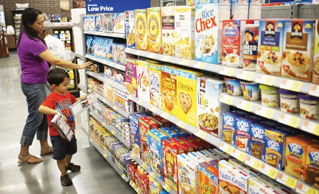 The US Commerce Department said on Friday retail sales dropped 0.2 percent last month after a 0.3 percent decrease in February, which was the first and biggest decline in nearly a year. (Reuters)