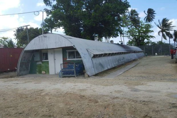 PNG to investigate ‘drunk rampage’ at Australia refugee camp