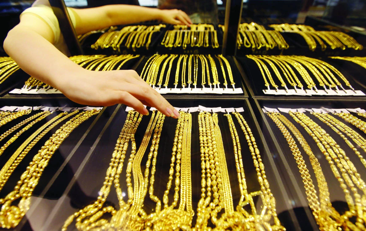 Gold steady on N. Korea tensions, French election