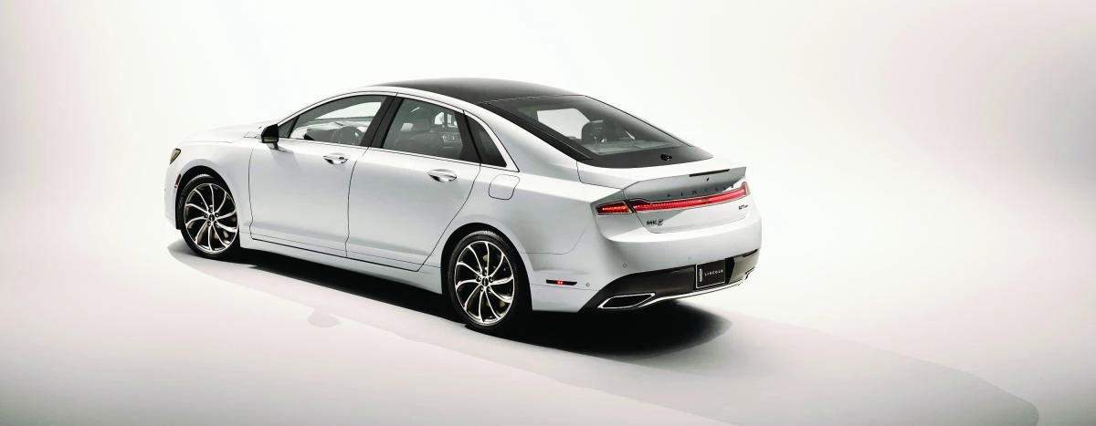 The new 2017 Lincoln MKZ