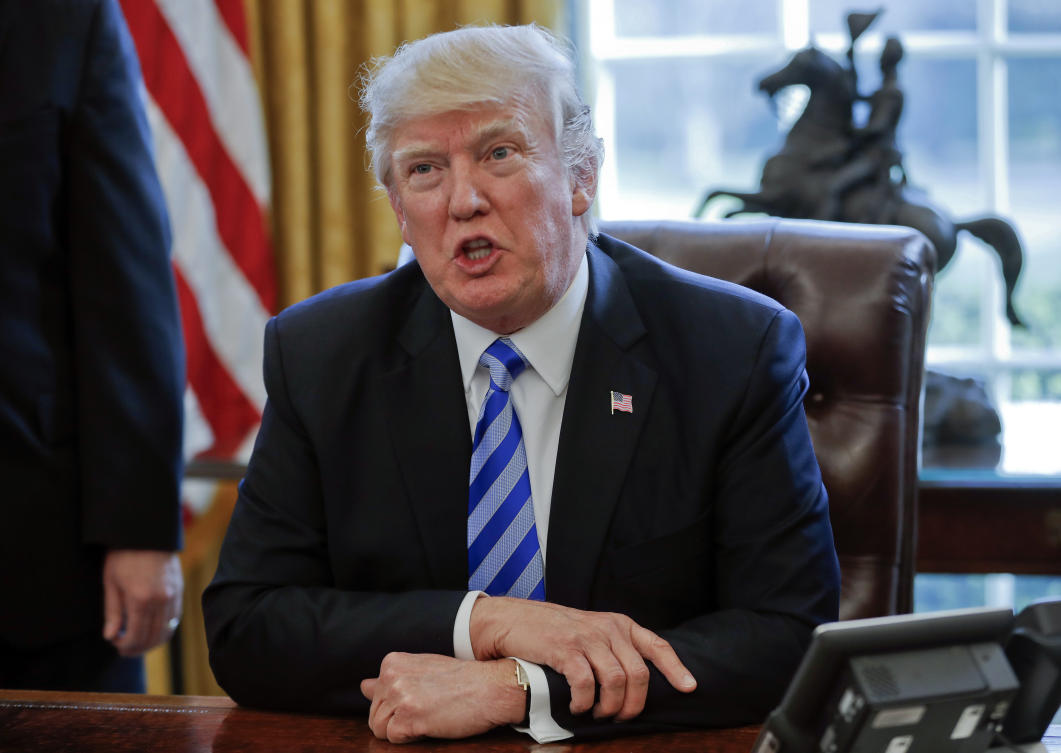 Arab News | Trump’s cryptic ‘covfefe’ tweet trends on Twitter