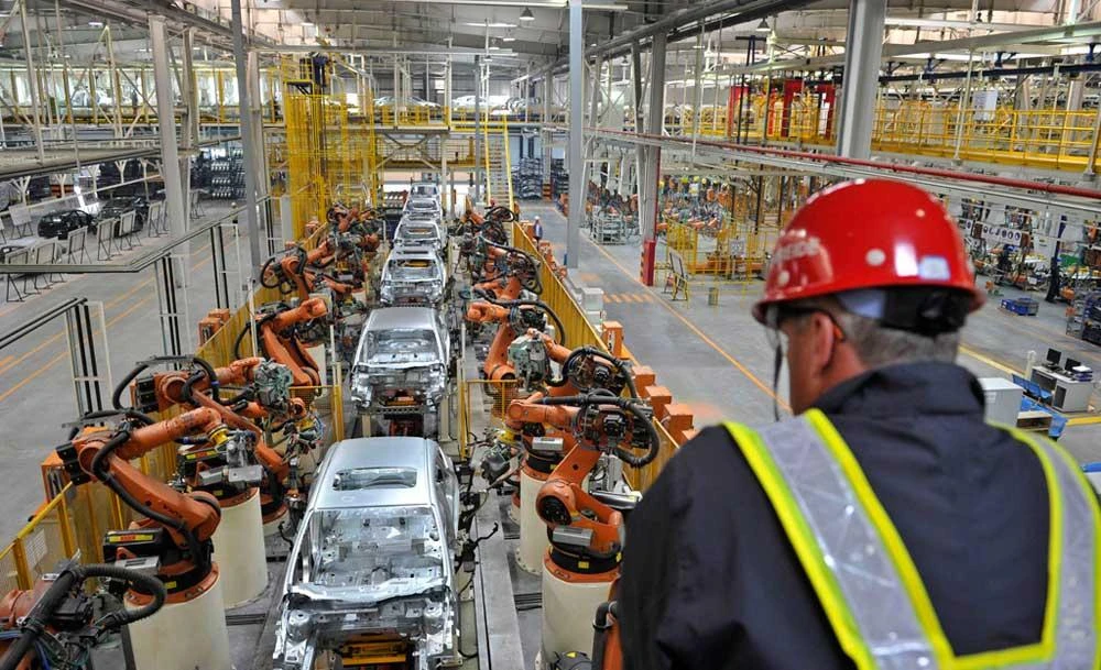 China’s economy grew a faster-than-expected 6.9 percent in the first quarter, boosted by higher government
infrastructure spending and the nation’s gravity-defying property boom. (Reuters)