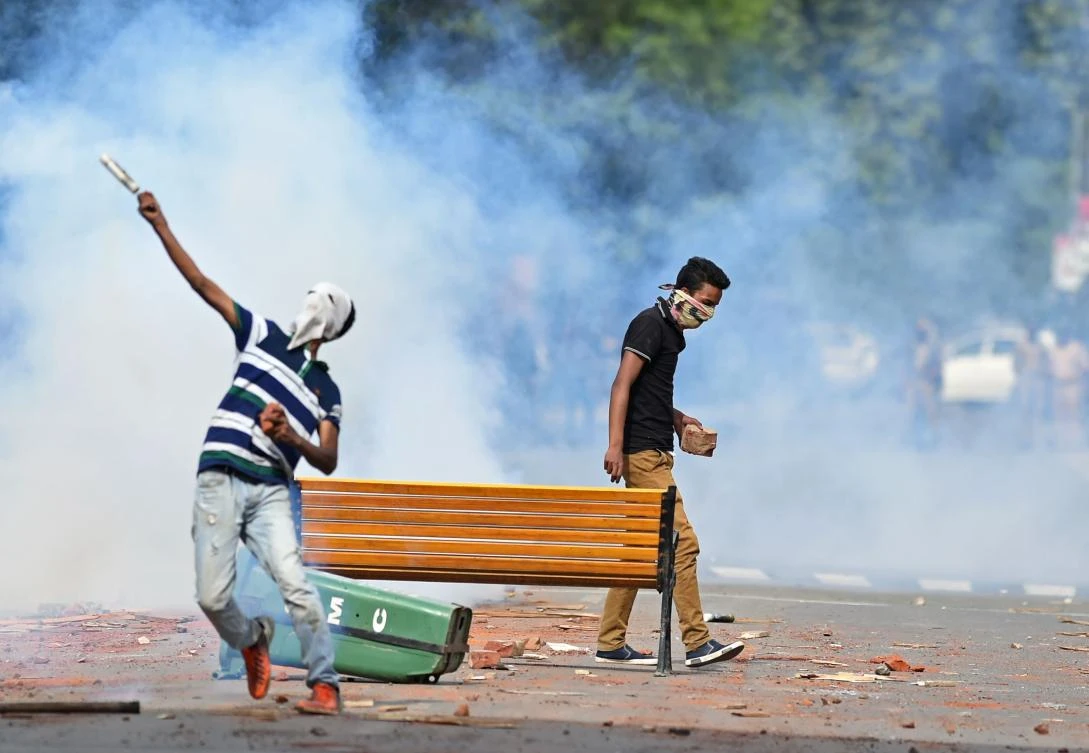 Spontaneous protests wrongfoot police, loosening India’s grip on Kashmir