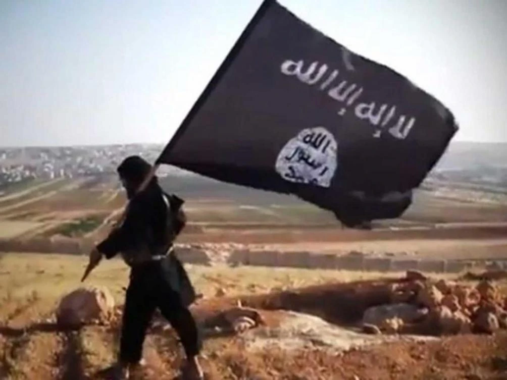 Egypt officials: Islamic extremists kill 10 Sinai tribesmen