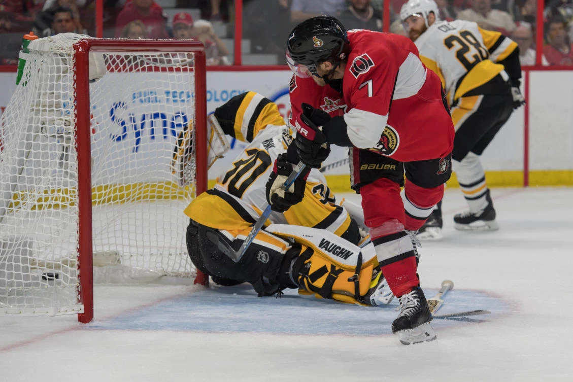 Ottawa Senators center Kyle Turris (7) scores against Pittsburgh Penguins goalie Matthew Murray in the second period of Game 3 in the Eastern Conference Final of the 2017 Stanley Cup Playoffs at Canadian Tire Centre on Wednesday. (USA TODAY Sports)