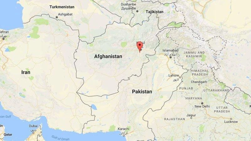 Roadside bomb kills 11 members of Afghan family.(AFP)