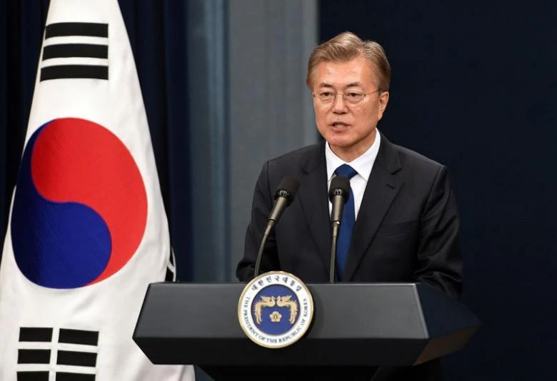 South Korean President Moon Jae-In on Sunday announced his picks for finance and foreign ministers. (File photo: Reuters)