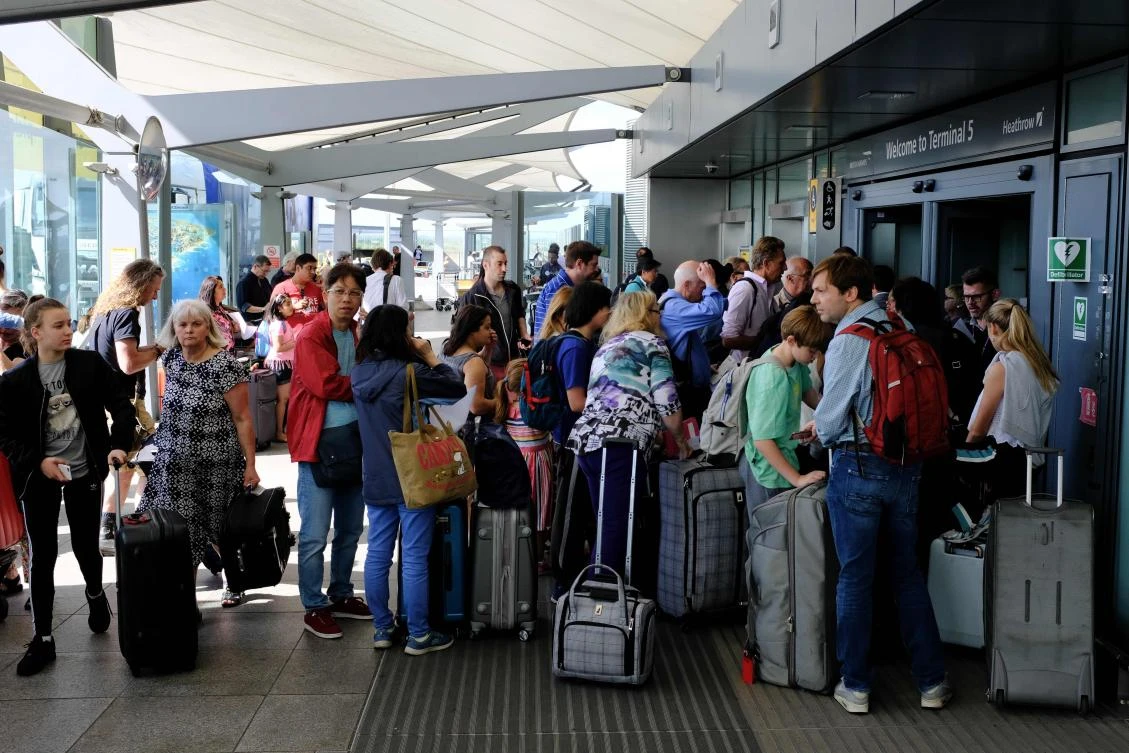 BA cancels all flights from major London airports after IT failure