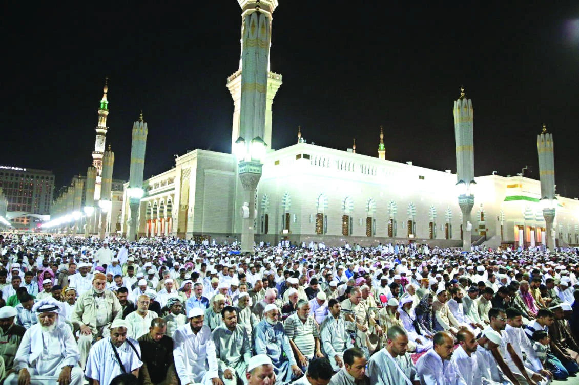 Thousands of Muslim worshippers perform the first Taraweeh prayer of Ramadan at the Prophet Mosque in Madinah on Friday. (SPA)