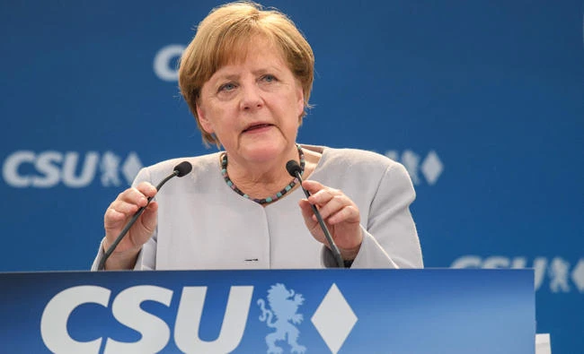 German Chancellor Angela Merkel delivers a speech during a joint campaigning event of the Christian Democratic Union (CDU) and the Christiqn Social Union (CSU) in Munich on Saturday. (AFP / dpa / Matthias Balk)