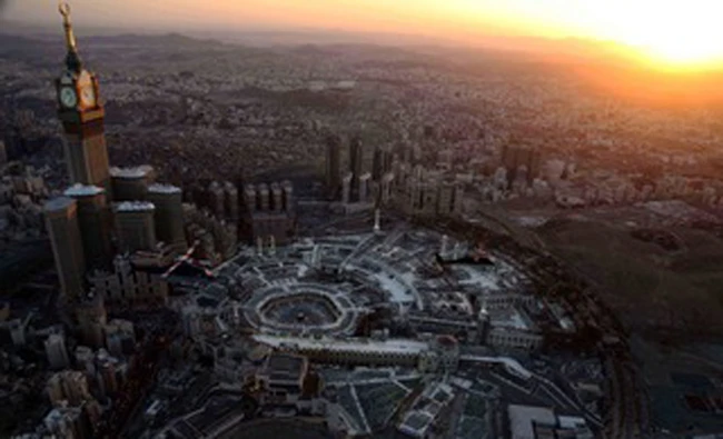 Grand Mosque in Makkah: Views From the Sky