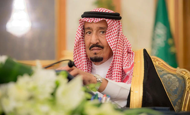 King Salman chairing the cabinet meeting on Monday in Jeddah. (SPA)