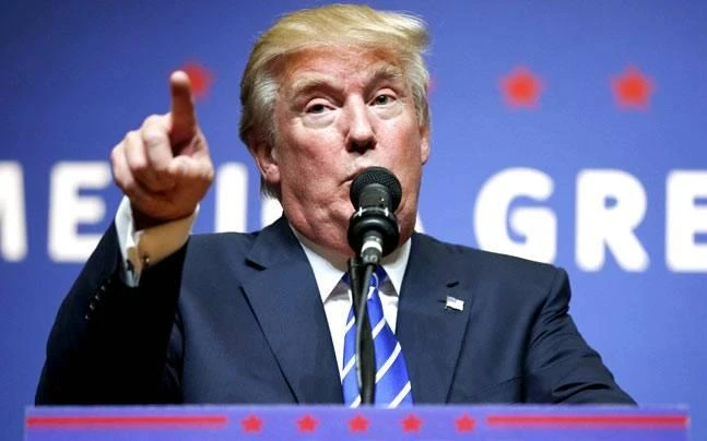 Associated Press turns heads for fact-checking Trump