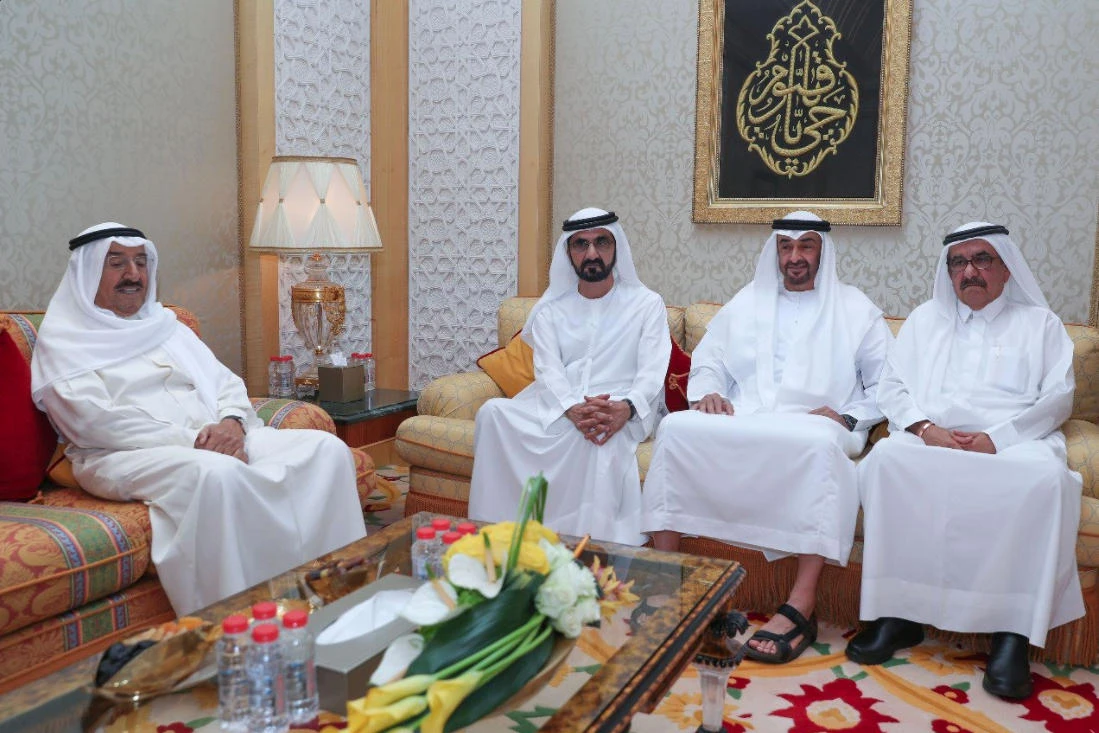 Kuwait’s ruler Sheikh Sabah Al-Ahmad Al-Jaber (left) meeting with Dubai ruler Sheikh Mohammed bin Rashid Al-Maktoum and Abu Dhabi Crown Prince Sheikh Mohammed bin Zayed Al-Nahyan and UAE Foreign Minister Sheikh Abdullah bin Zayed Al-Nahyan. (Dubai Media Office- Twitter)