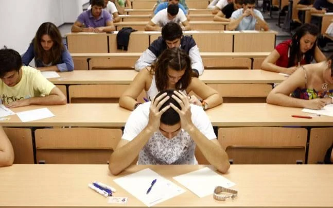 Some students found their grades dropping due to the inability to concentrate. (File photo: Reuters)