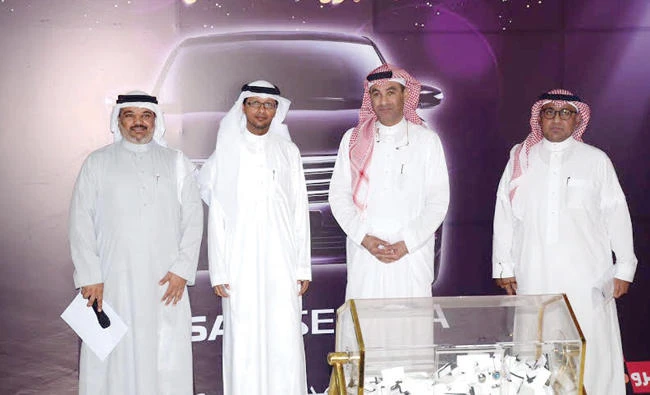 Officials of the Nissan “Win a Car” campaign during the ceremony to announce
the winner in Jeddah.