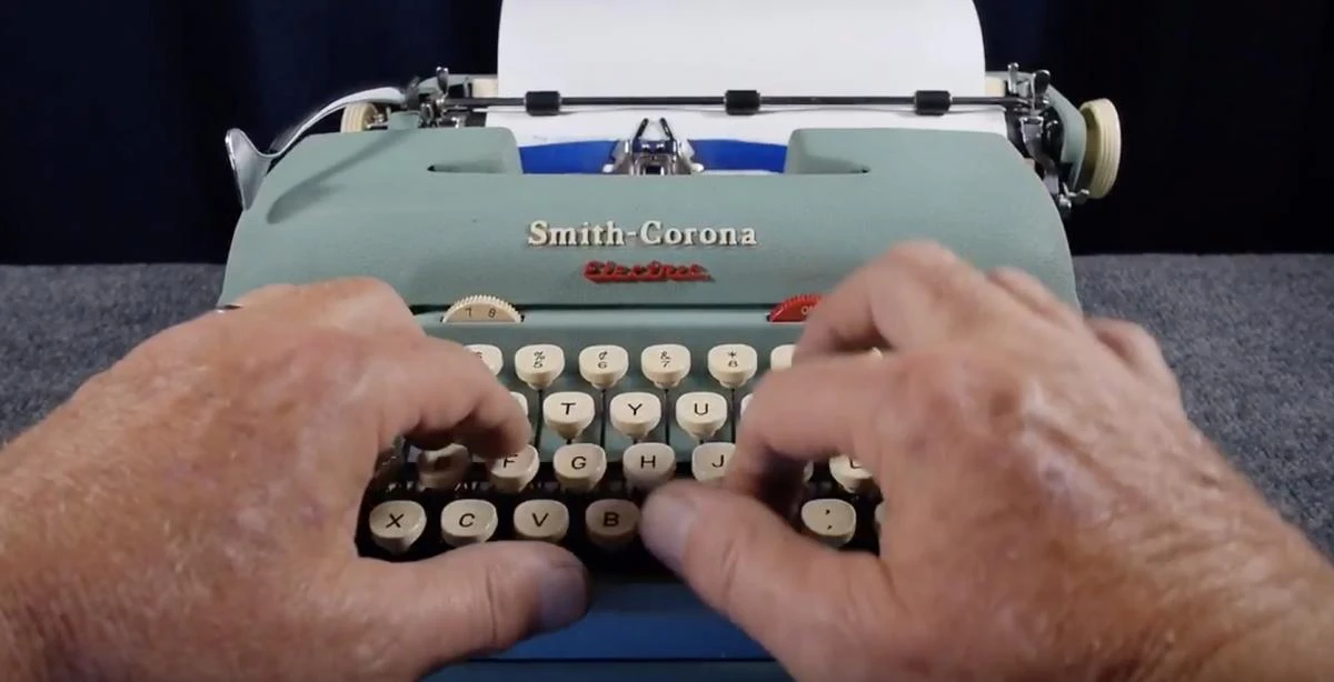 Joe Van Cleave works on a vintage Smith Coronas in his YouTube channel. (Joe Van Cleave/YouTube)