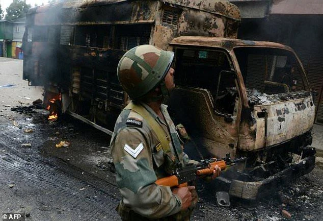 One dead, 35 injured in India’s Darjeeling clashes: police