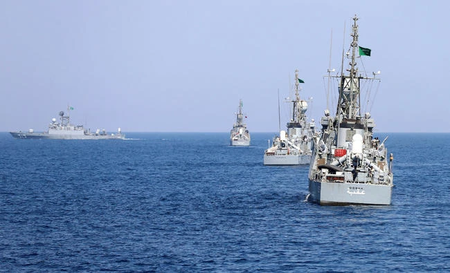 Saudi warships are seen during "Gulf Shield 1" exercise in the Arabian Gulf on October 9, 2016. The Saudi Navy had captured three Iranian Revolutionary Guards aboard an explosives-laden boat going toward an oil platform in the Arabian Gulf. (Reuters file photo)