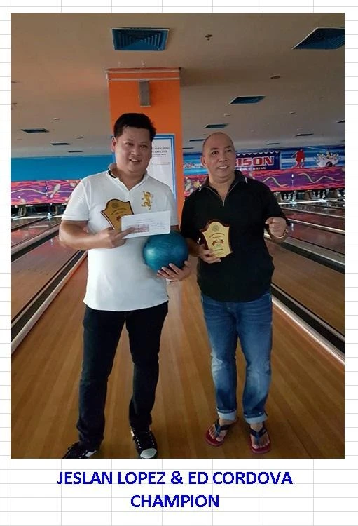 Champion team Jess Lopez and Ed Cordova.