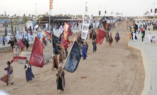 Participants parade during last year's Souk Okaz Festival in Taif. (SPA file photo)