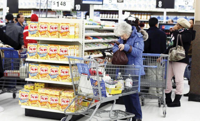 The IMF said that while the global economic recovery remains on track, with growth this year and next year in the 3.5 percent range, its forecasts do not include a major trade disruption. (Reuters)