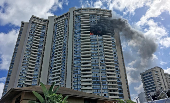 3 dead in Hawaii apartment building fire; lack of sprinklers blamed
