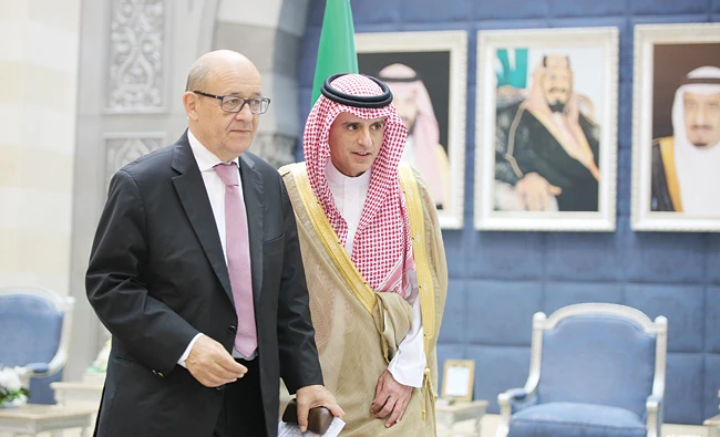 Saudi FM Adel Al-Jubeir with his French counterpart Jean-Yves Le Drian in Jeddah. (AN photo by Essam Al-Ghalib)