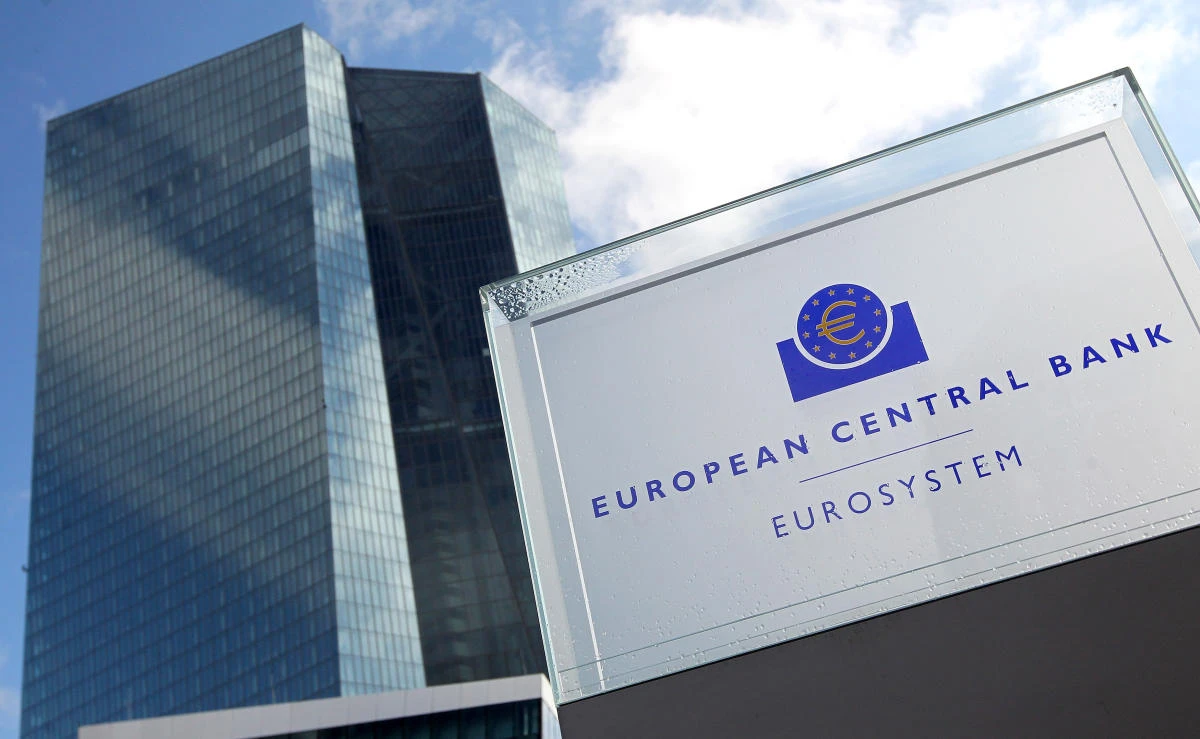 Banks in the euro zone provided businesses and households easier access to credit in the second quarter. (AFP)