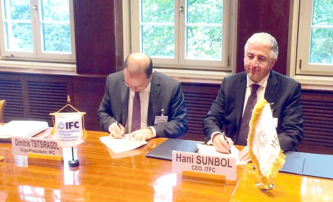The signing took place on the sidelines of WTO’s Aid for Trade Global Review 2017 in Geneva between Hani Salem Sonbol, CEO of ITFC, and Dimitris Tsitsiragos, vice president of IFC.