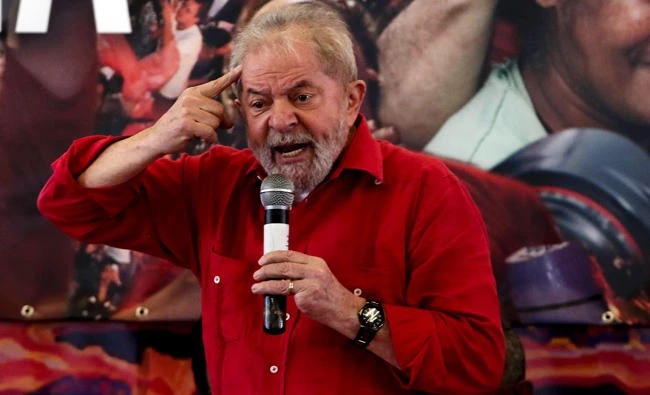 Former Brazilian president (2003-2011) Luiz Inacio Lula Da Silva speaks during a rally at the metalworkers union of Diadema, in Sao Paulo, Brazil, on July 15, 2017. (AFP / Miguel SCHINCARIOL)