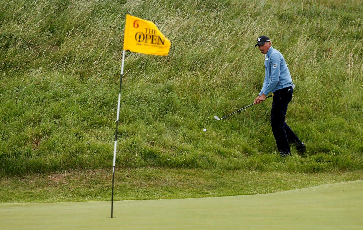 USA's Matt Kuchar chips onto the sixth green during the second round (Reuters)