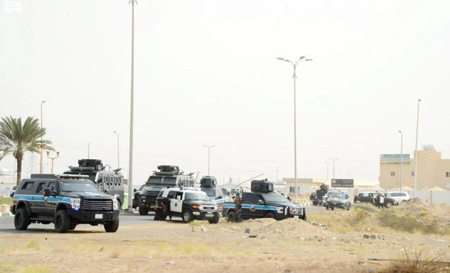 Security officials take part in a drill to fight against terror attacks, in Jazan on Thursday. (SPA)