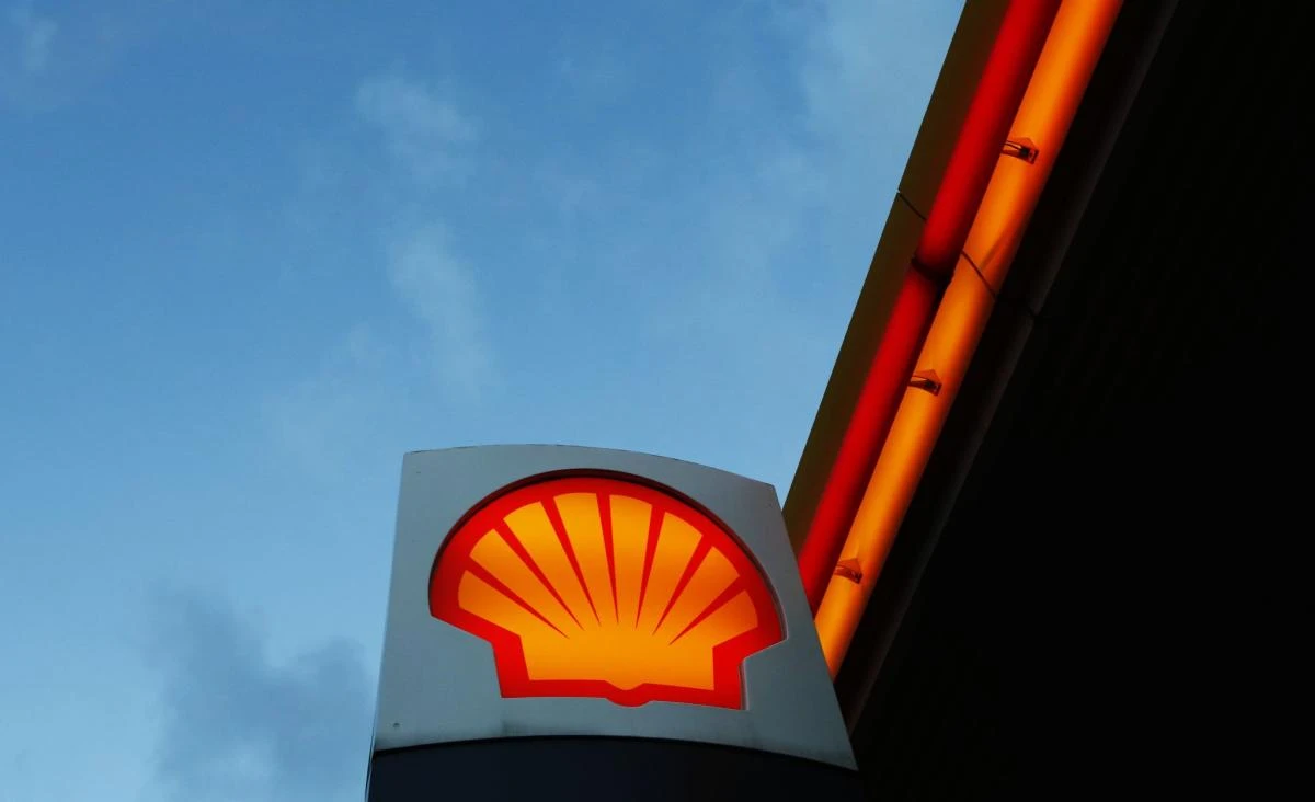 A Shell logo is seen at a petrol station in London in this Jan. 31, 2013 file photo. (Reuters)