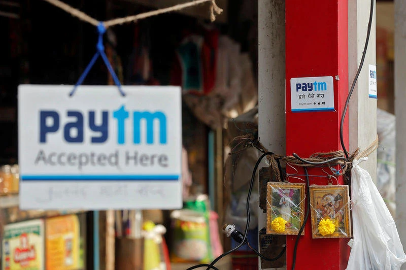 The Indian government in December announced incentives ranging from 0.75 percent to 10 percent on retail purchase of products from state-run companies to encourage cashless transactions. (Reuters)