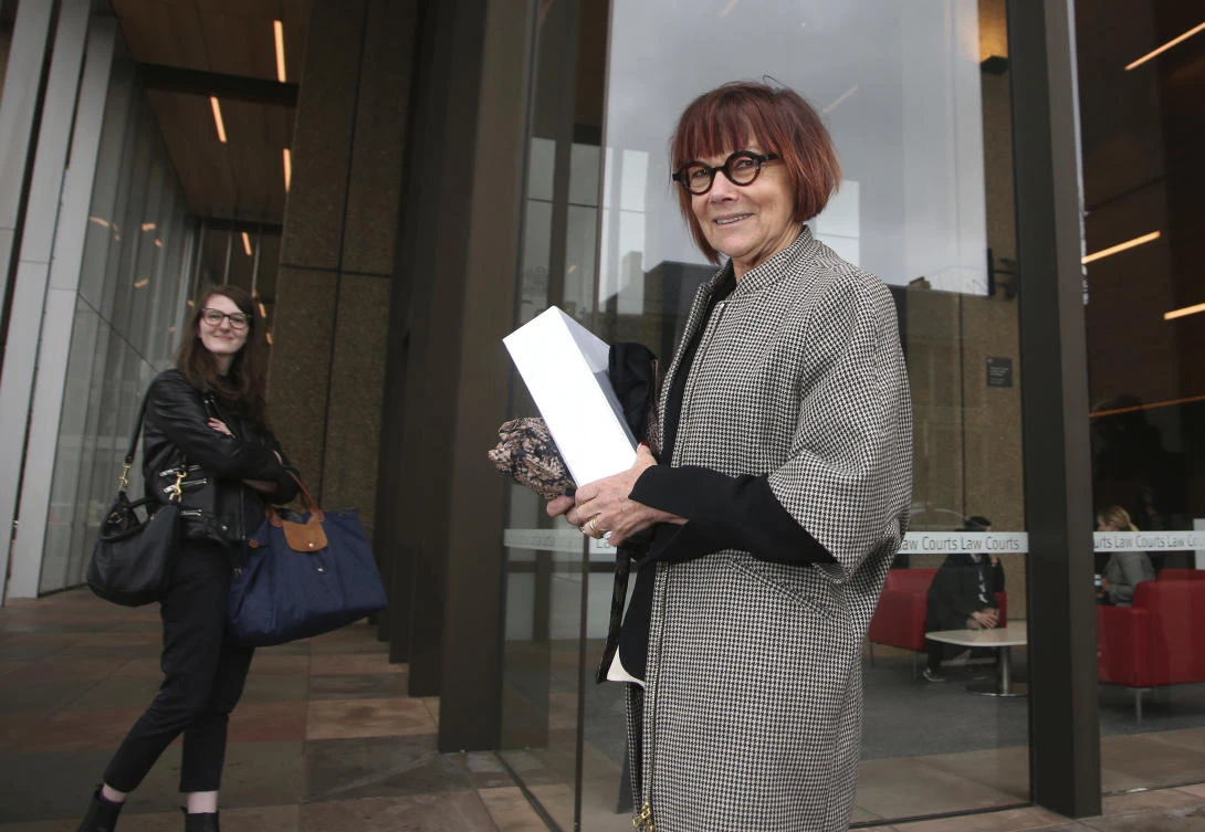 Prof. Jenny Hocking arrives at the Federal Court in Sydney, Monday, July 31, 2017. Hocking, a Monash University historian, is asking the court to force the National Archives of Australia to release the letters between the British monarch, who is also Australia's constitutional head of state, and her former Australian representative, Governor-General Sir John Kerr. (AP)