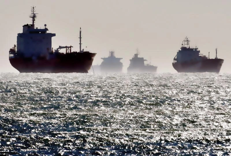 Smaller oil producers are betting that prices will recover as production cuts start to bite. (Reuters)