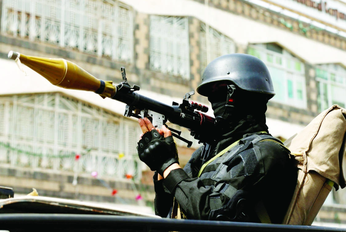 Iran Revolutionary Guards find new route to arm Yemen rebels
